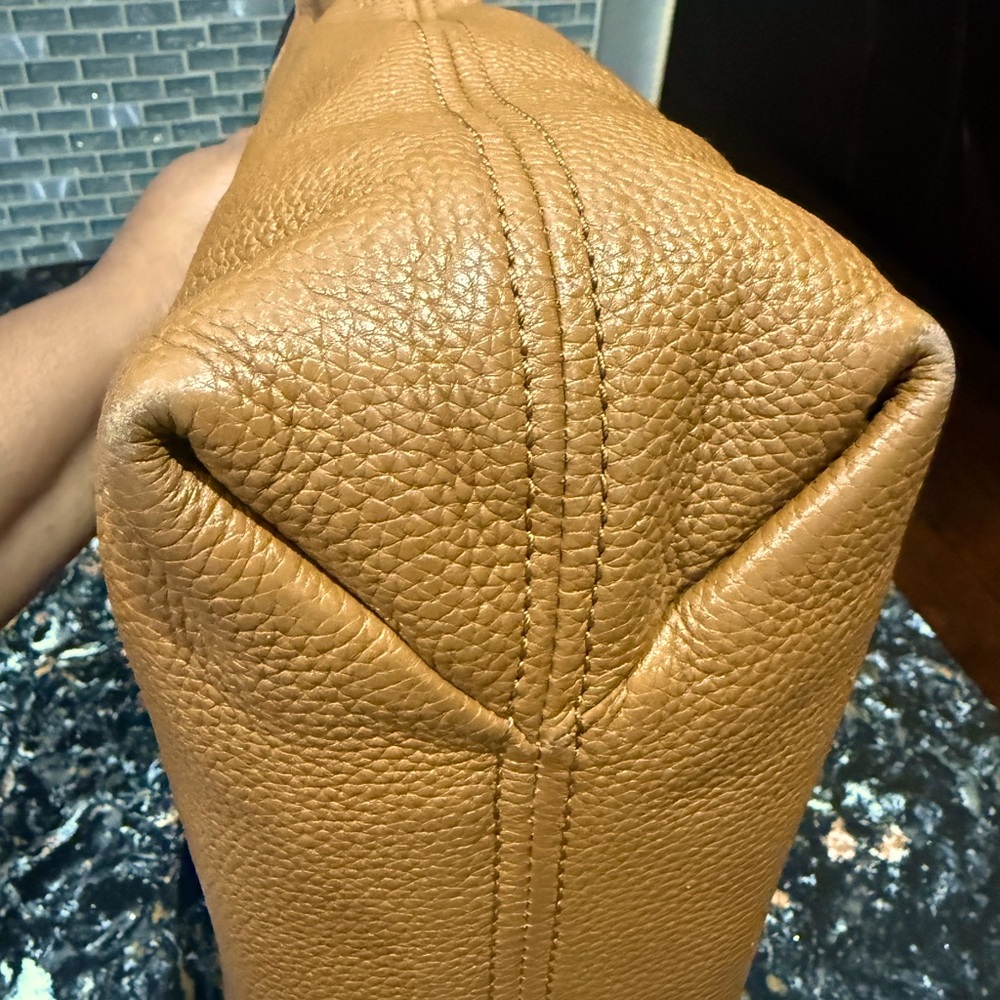 MICHAEL KORS  Weston Tan Leather Bag - Picture 9 of 11
